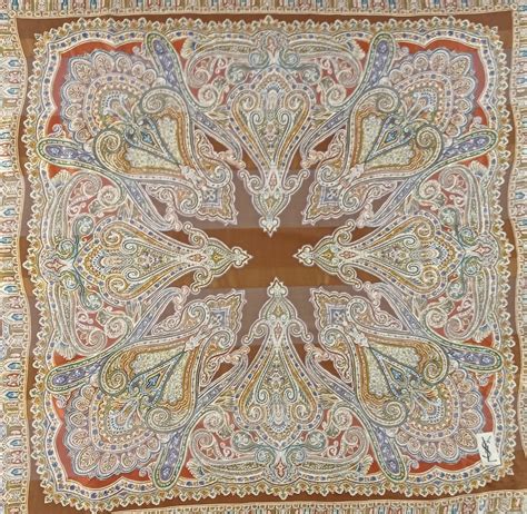 foulard yves saint laurent